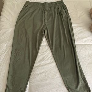 Green American Eagle Joggers